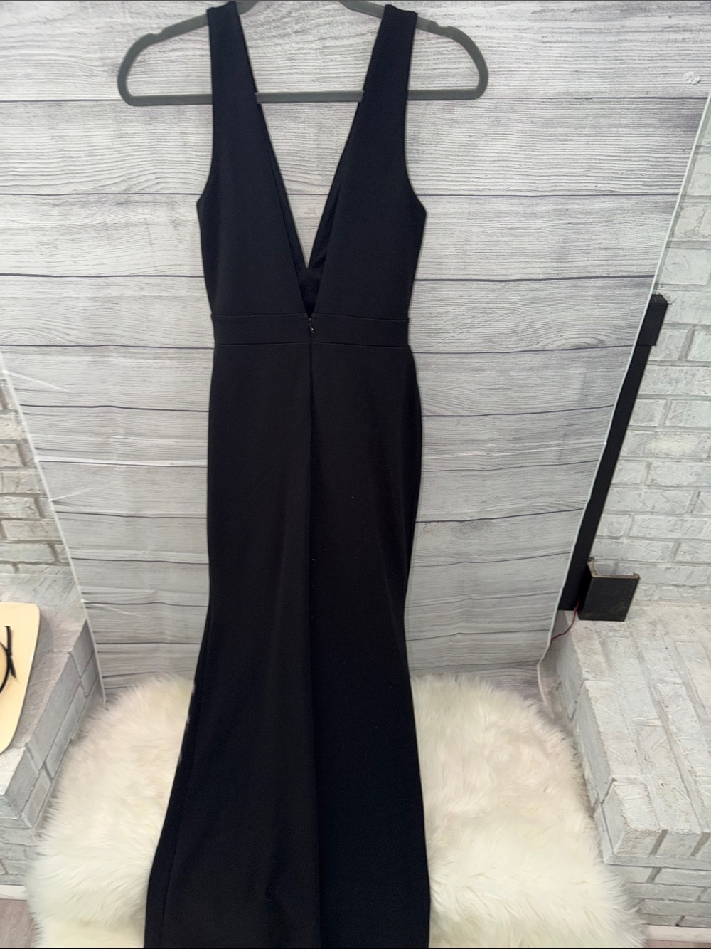 Lulu's Black Sequin-Trim Deep V Formal Gown - Picture 4 of 16